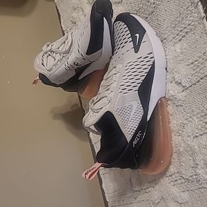 Youth nike air max 270